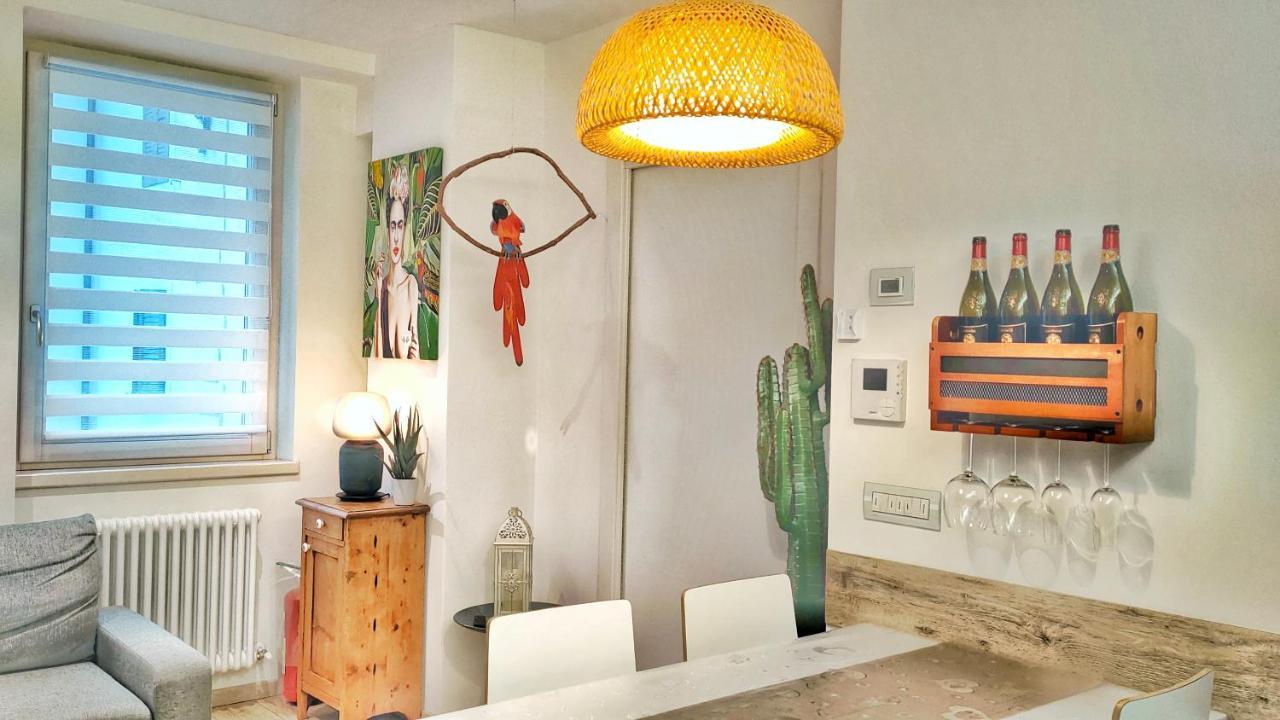 Antica Casa Alboletta - Appartamento Frida Kahlo Riva del Garda Esterno foto