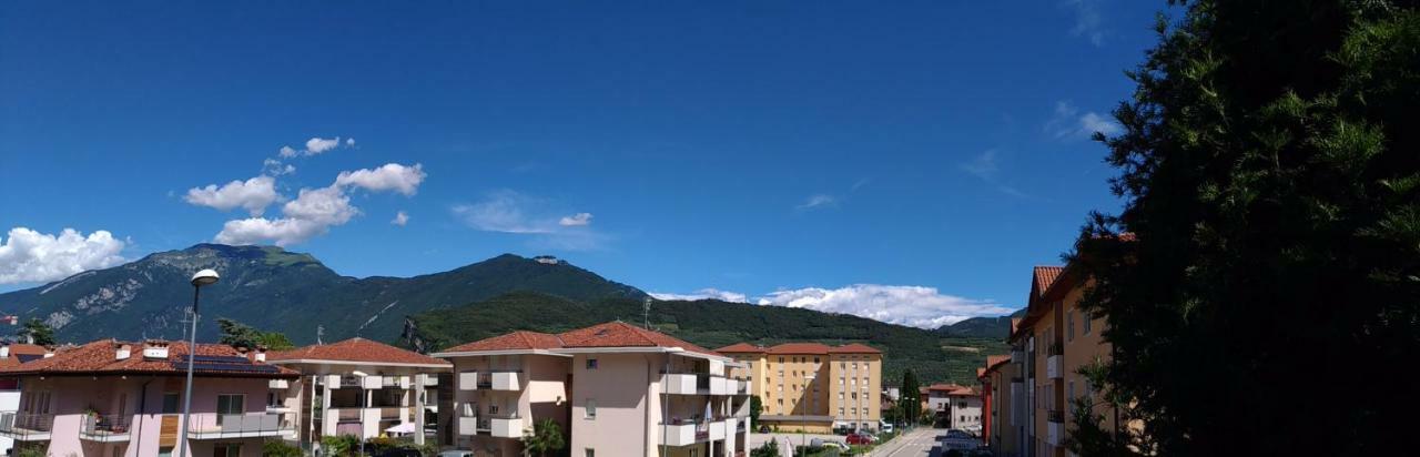 Antica Casa Alboletta - Appartamento Frida Kahlo Riva del Garda Esterno foto